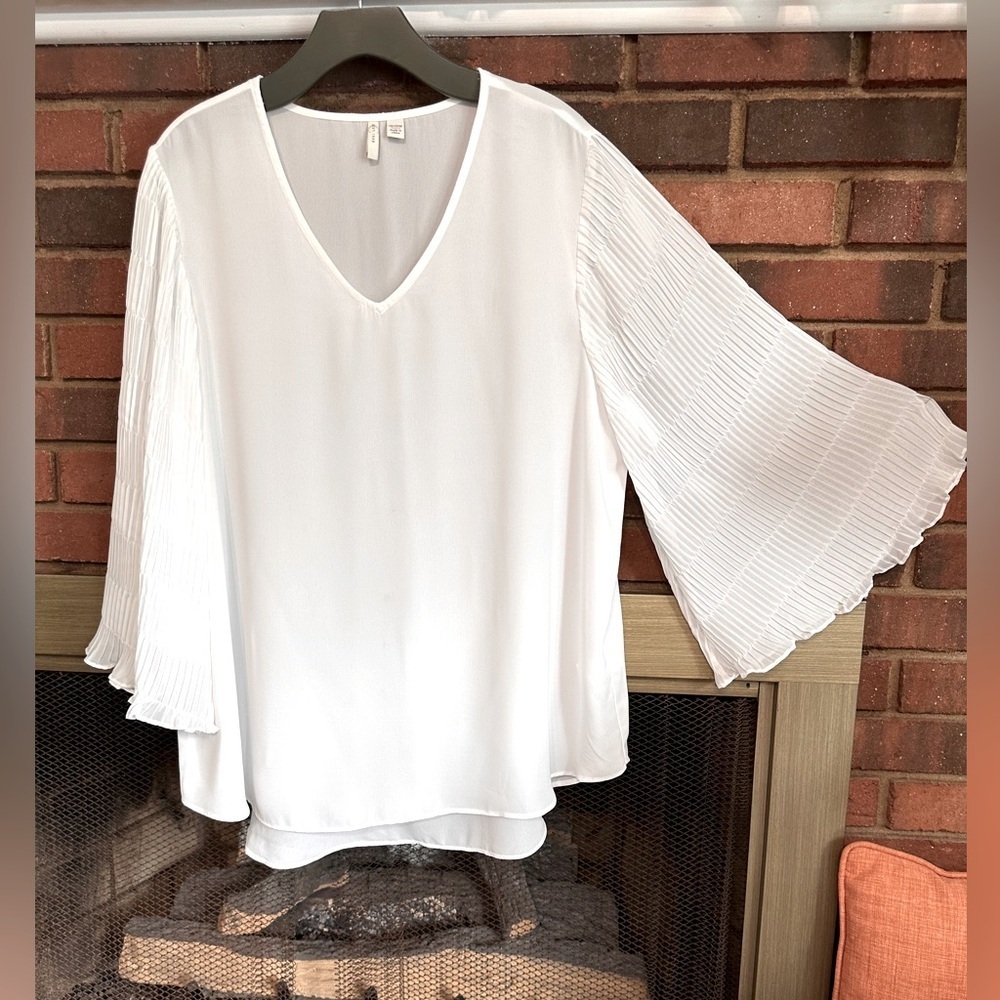 🛍️EST 1946 pleated sleeve & high low blouse Size 18-20W excellent condition